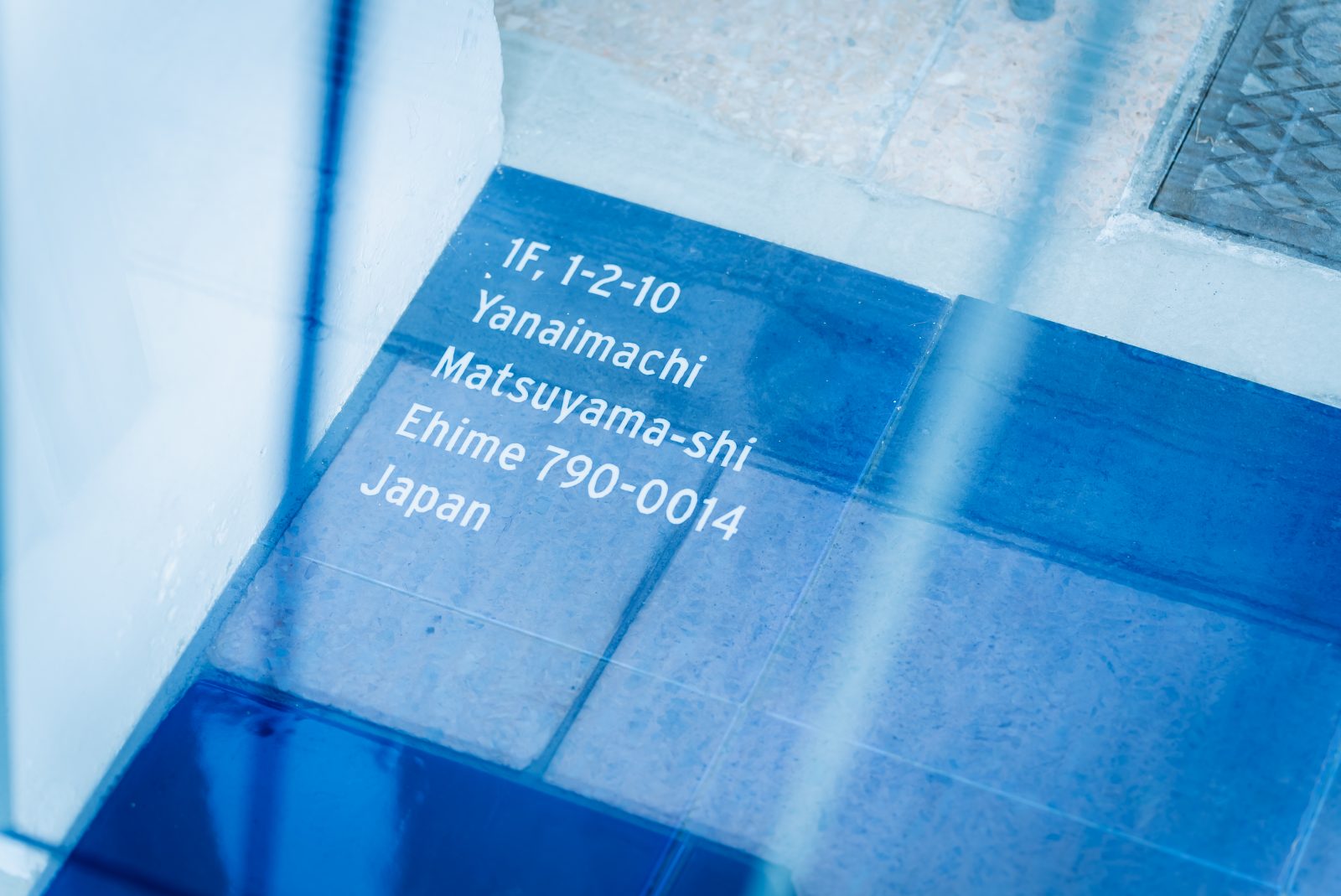 Sculpture No.1 Shiro Ao by Hiroshi Iguchi vol.2 at WHITE/BLUE