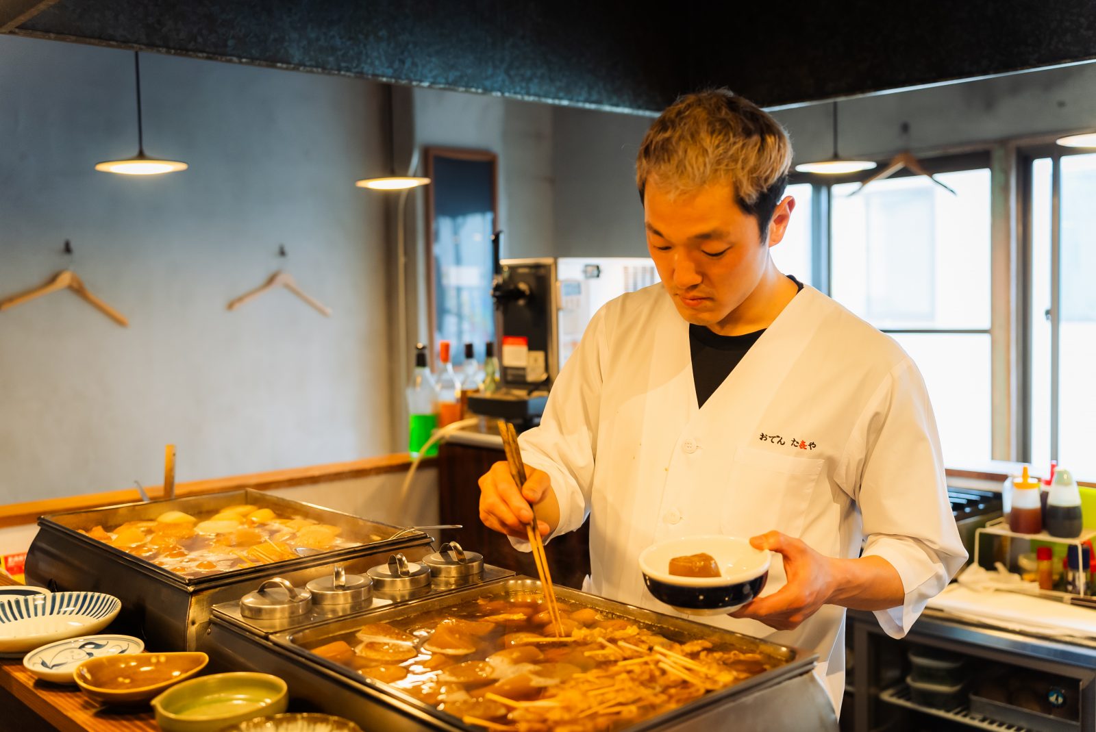 Sculpture No.1 Shiro Ao by Hiroshi Iguchi vol.2 at WHITE/BLUE